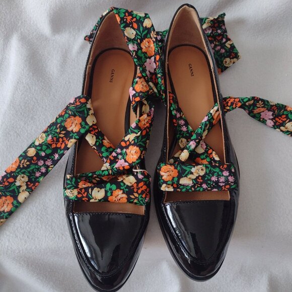 Ganni Lilou Patent Leather Floral Wrap Ballet Flats 40 NEW Black Loafers 9.5 - Picture 6 of 12